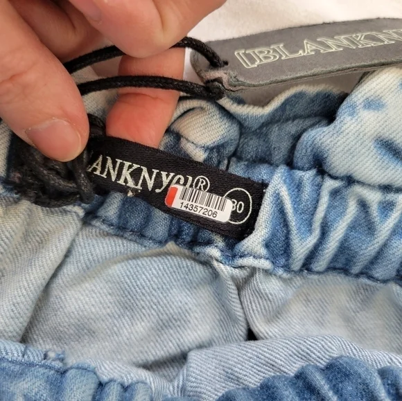 Blank NYC NWT Ribcage paperbag waist drawstring light acid wash jeans 30 - Picture 4 of 11